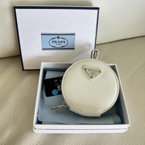 NEW PRADA Coin Case 1Tl431 Leather Triangular Plate White Round Purse Ladies - Picture 1 of 7